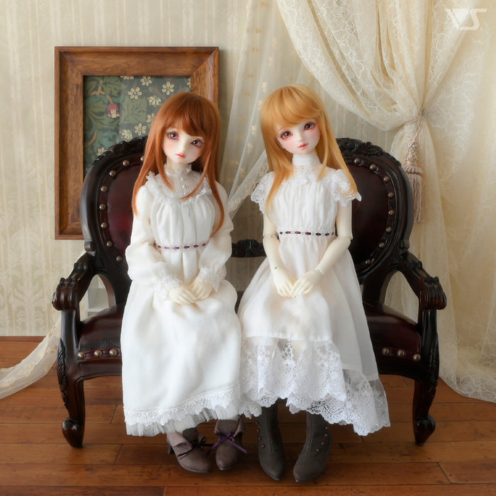 Cameo Back Settee (Burgundy)