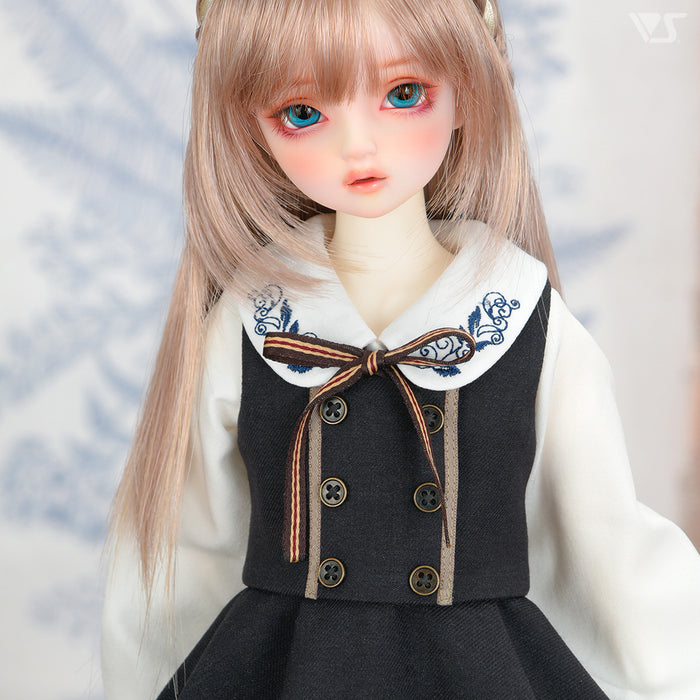 Noble Gray Embroidery Girl / Mini