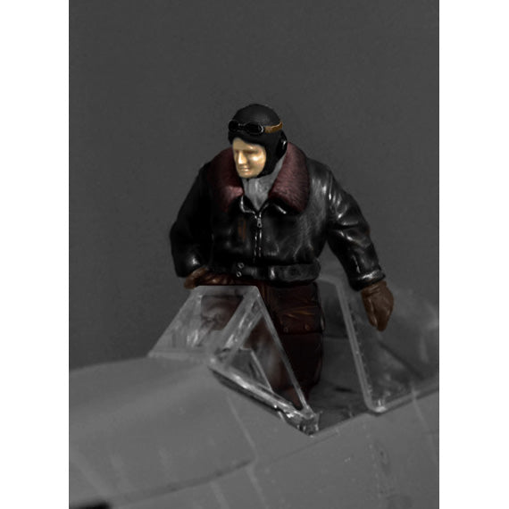 1/32 Ta 152 H-1 Standing Pilot Figure
